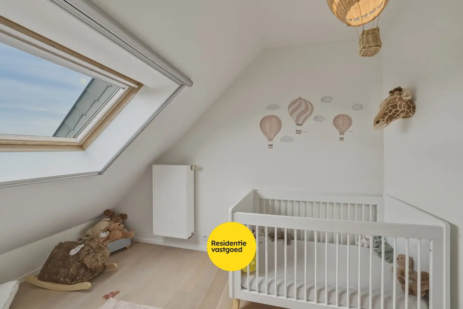 Ruime instapklare woning met zongerichte tuin in hartje Oudenburg foto 24