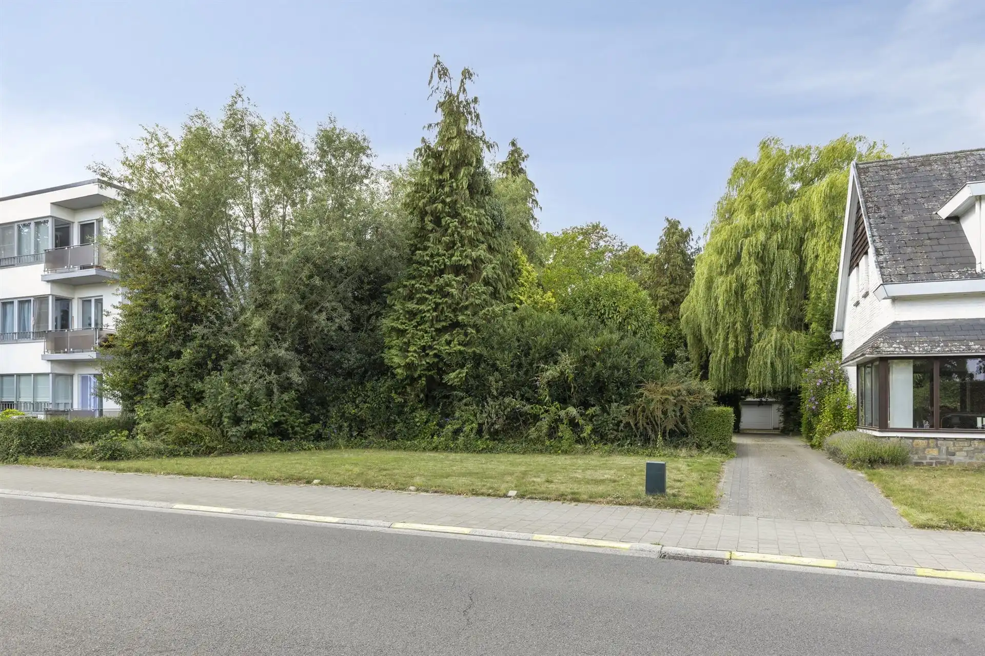 Bouwgrond te koop. foto {{pictureIndex}}