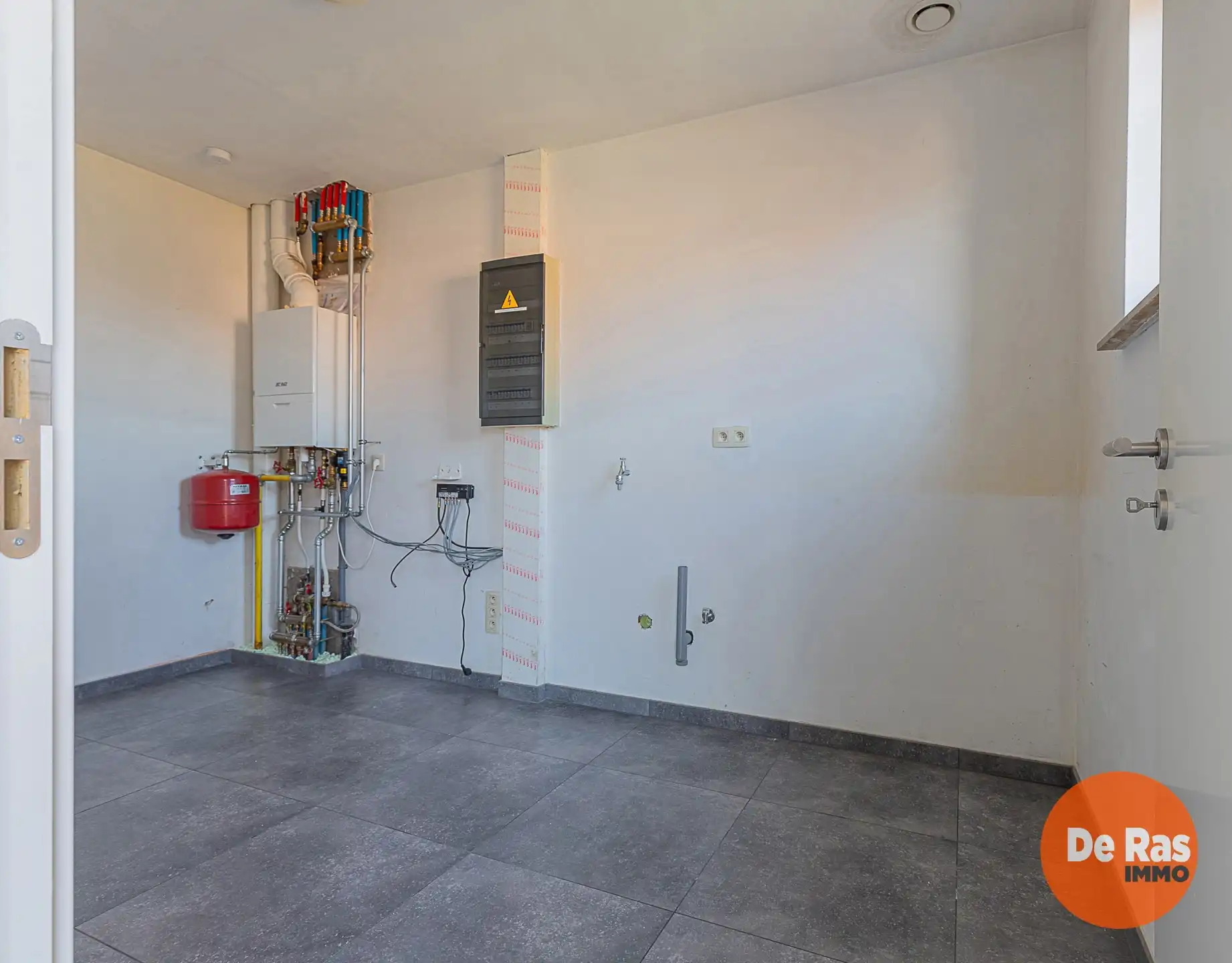LEDE - Duplexappartement met 3 slaapkamers nabij de markt foto 8