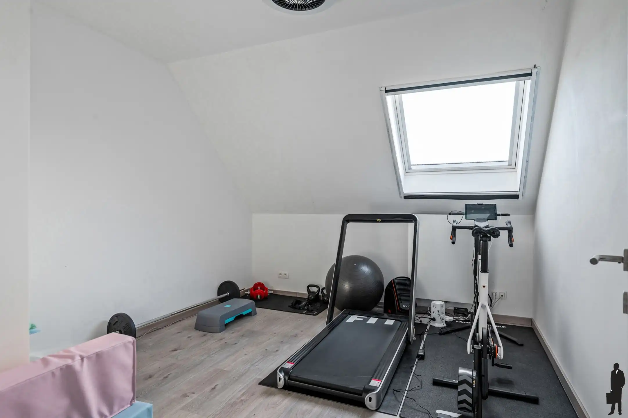 Instapklare woning met 3-4 slaapkamers en zuid tuin foto 23