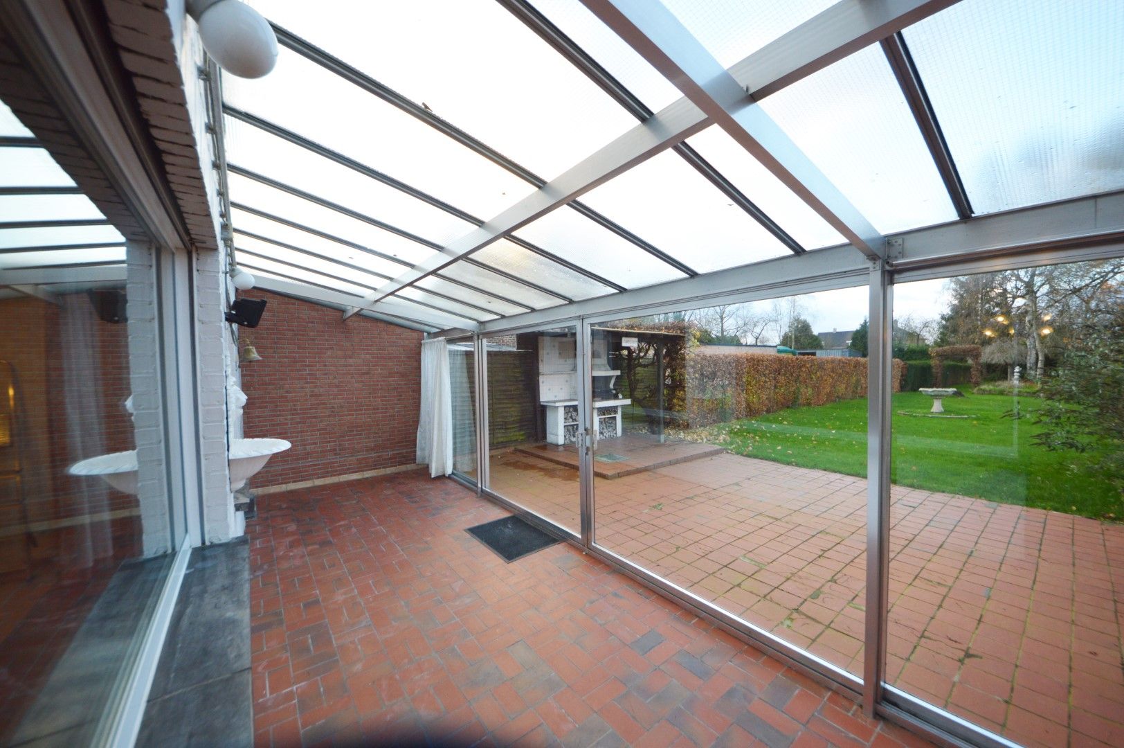 RUIME WONING 4 SLPK, GARAGE EN RUIME TUIN foto 10