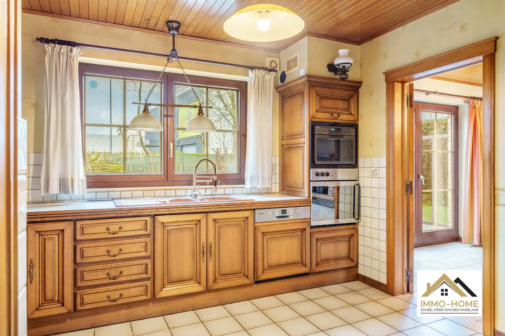 Vrijstaande woning in rustige woonwijk  foto 12