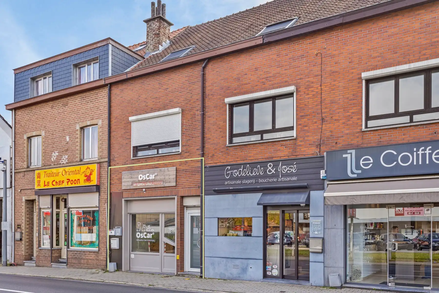 Handelspand met top zichtbaarheid op strategische locatie. foto {{pictureIndex}}