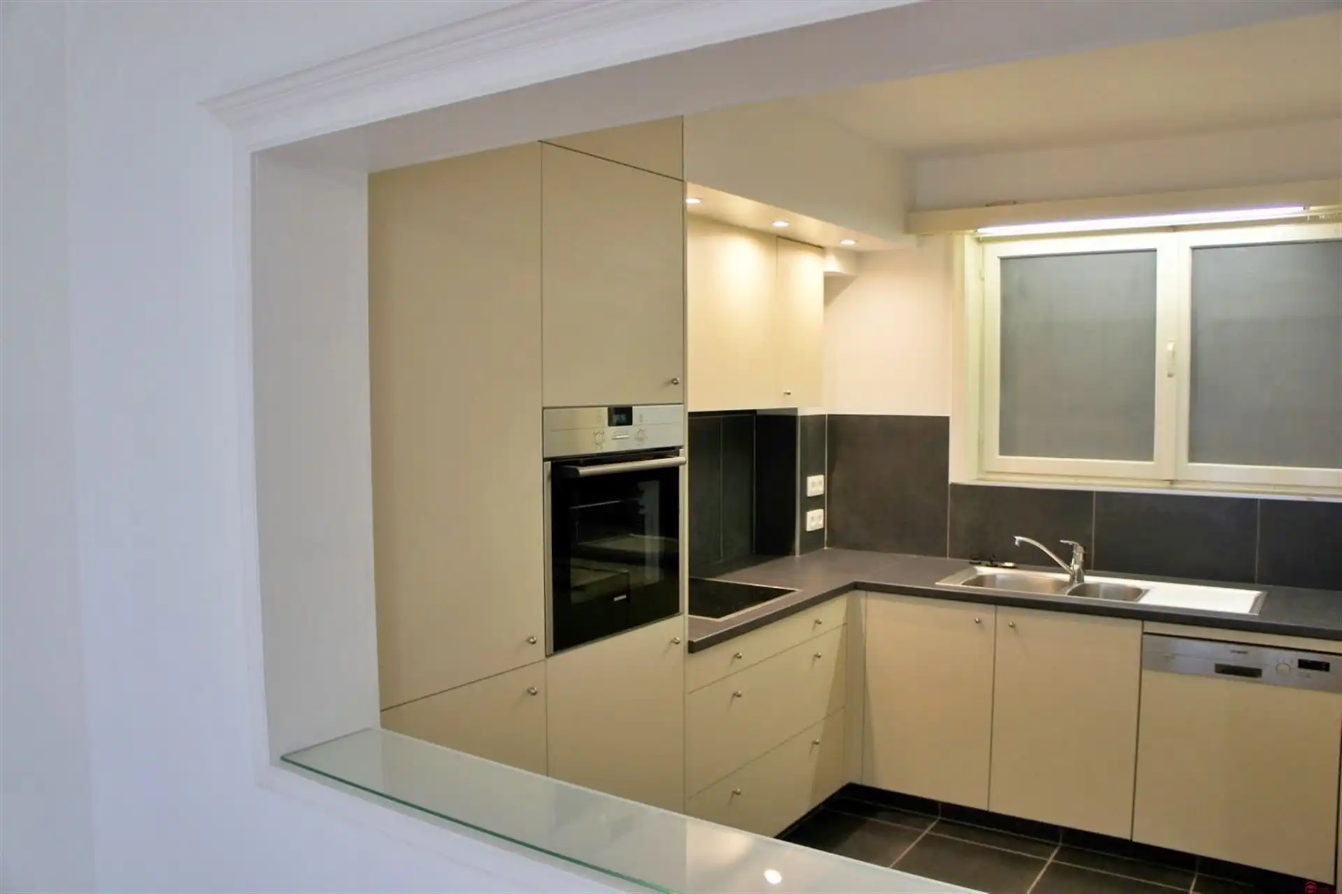 Aangenaam appartement midden in de stad foto 6