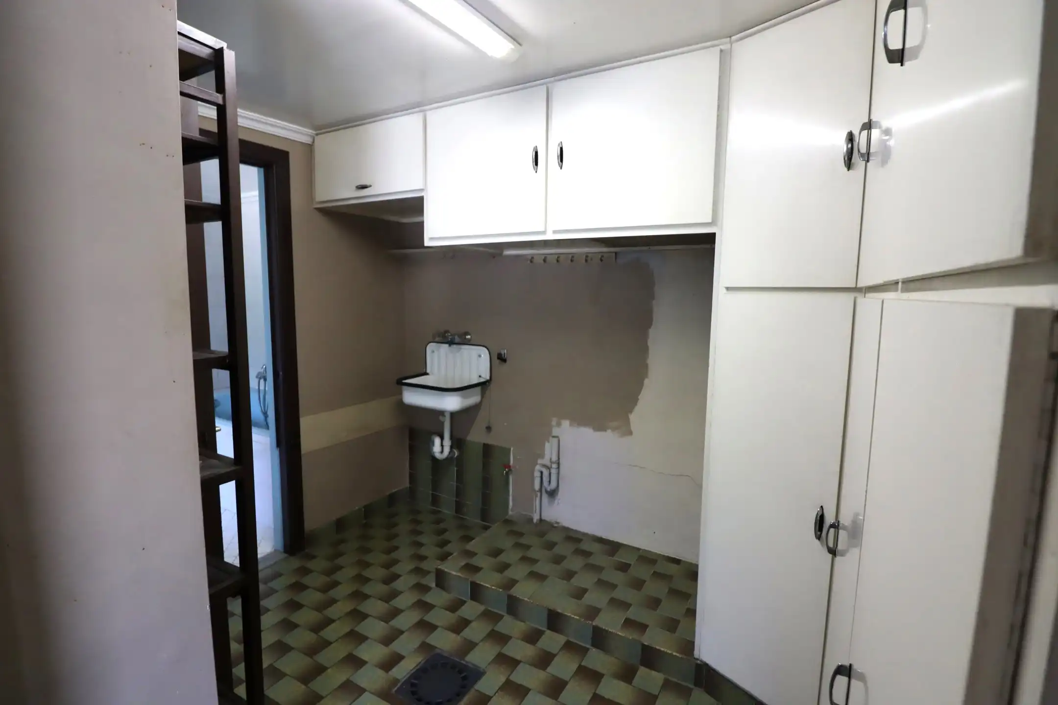 woning met loods van ca. 60 m² en ruime parkeergelegenheid in Bornem foto 9