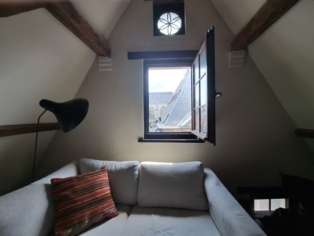 Duplex met tof terras in authentiek gebouw foto 8