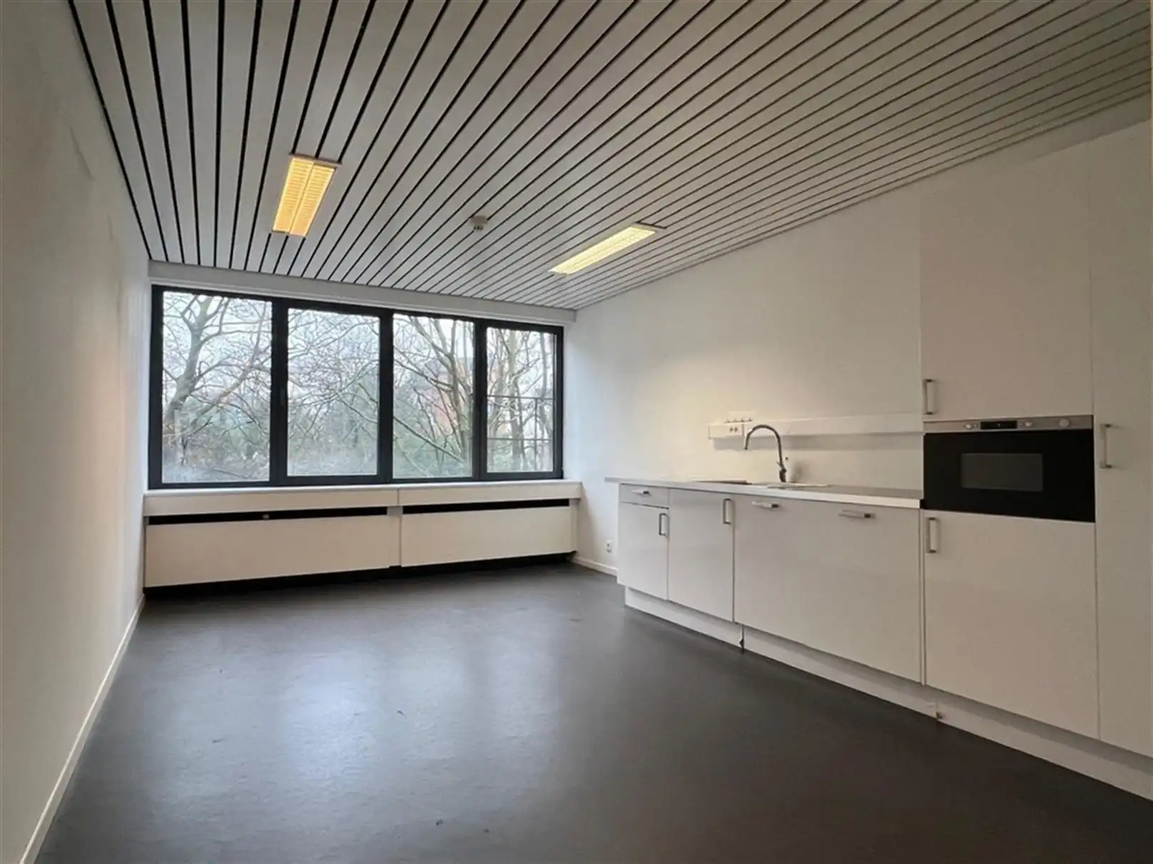 Instapklare kantoorruimtes te huur op uitstekende locatie aan de Singel foto 6