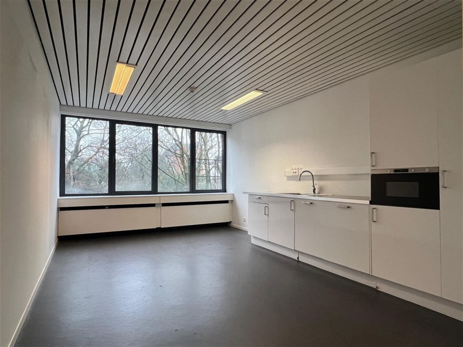 Instapklare kantoorruimtes te huur op uitstekende locatie aan de Singel foto 6