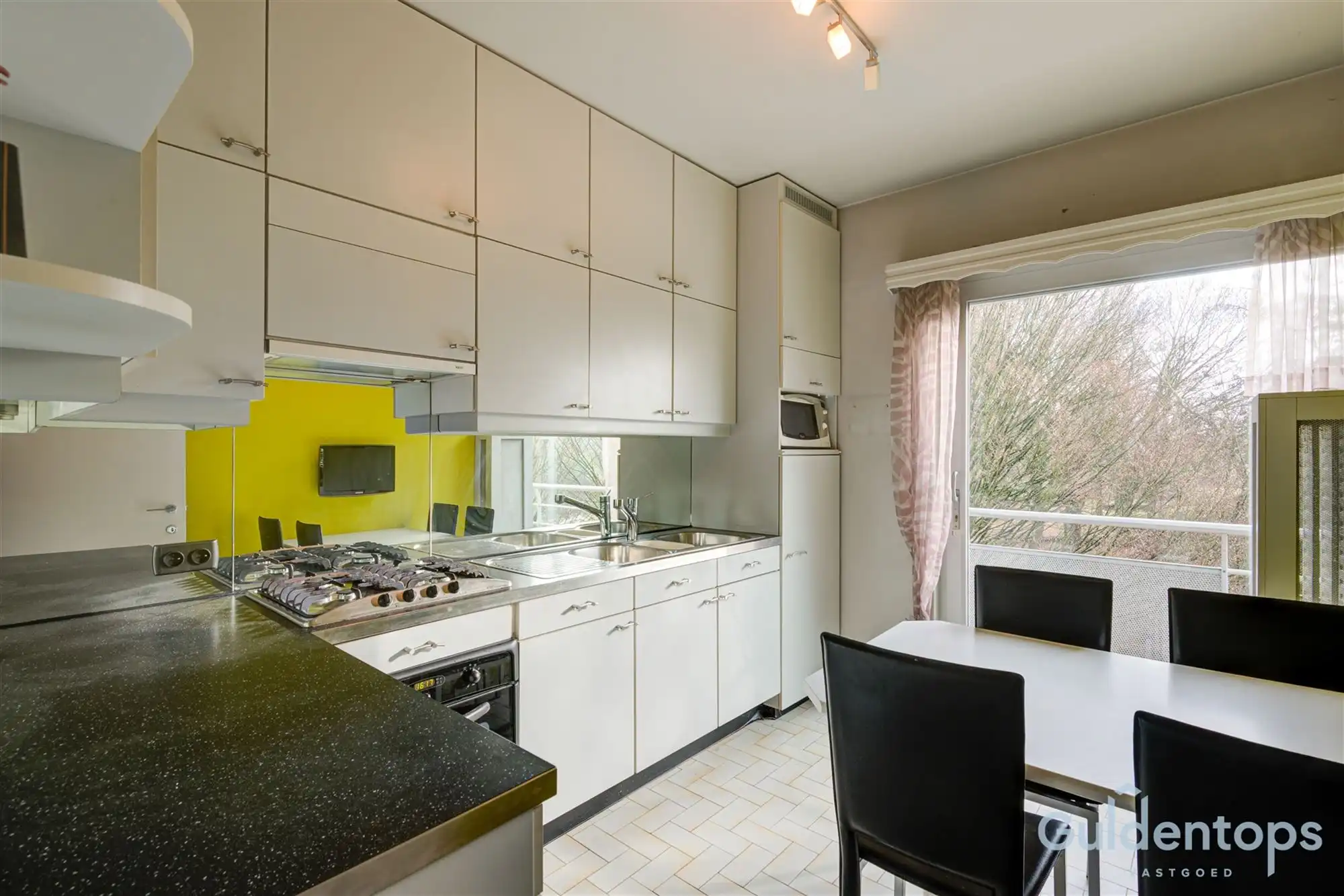 3-slaapkamerappartement op knappe ligging foto 5