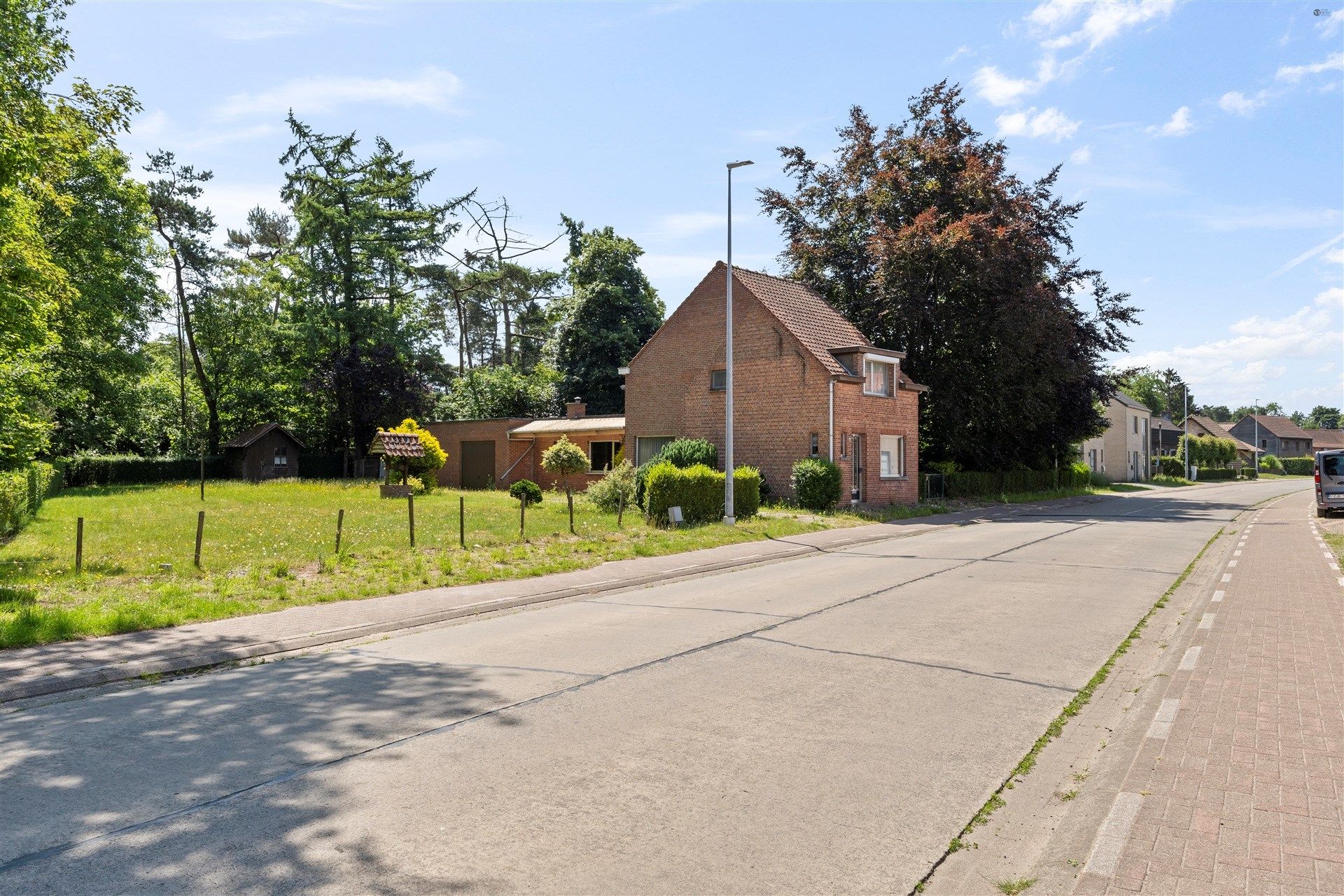 Bouwgrond van +/- 1375m² - te verkavelen foto 3