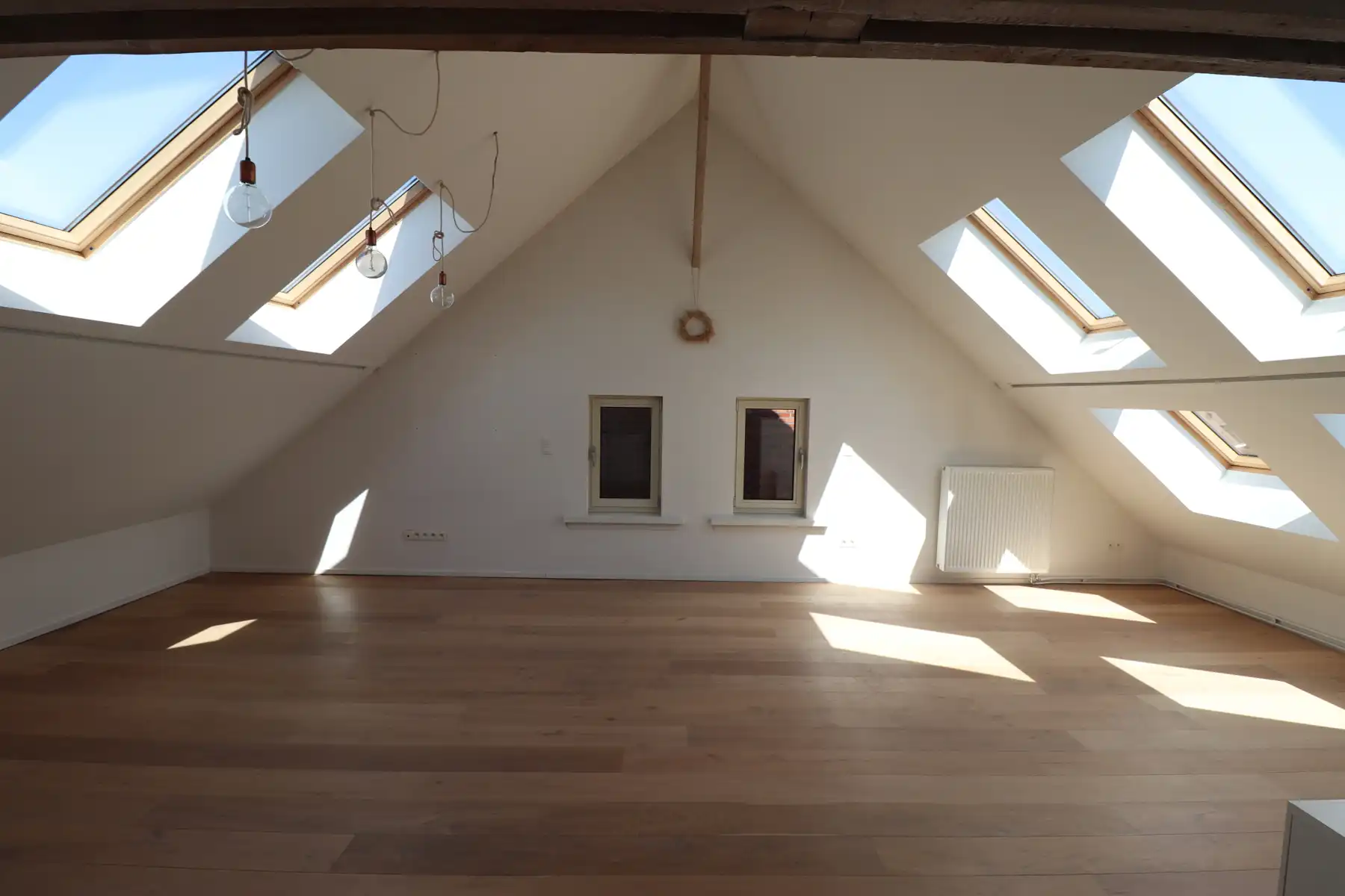 Charmant duplex-appartement met 2 slaapkamers en tuin in hartje Merksplas. foto 13