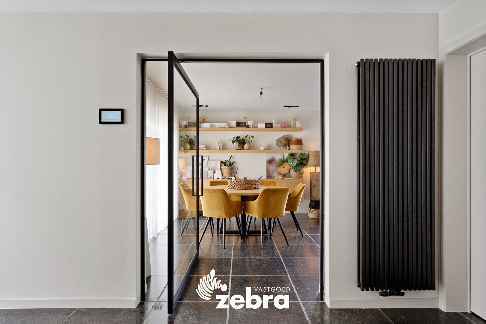 Instapklare woning met ruime loods van ± 600 m² te Oostrozebeke! foto 5