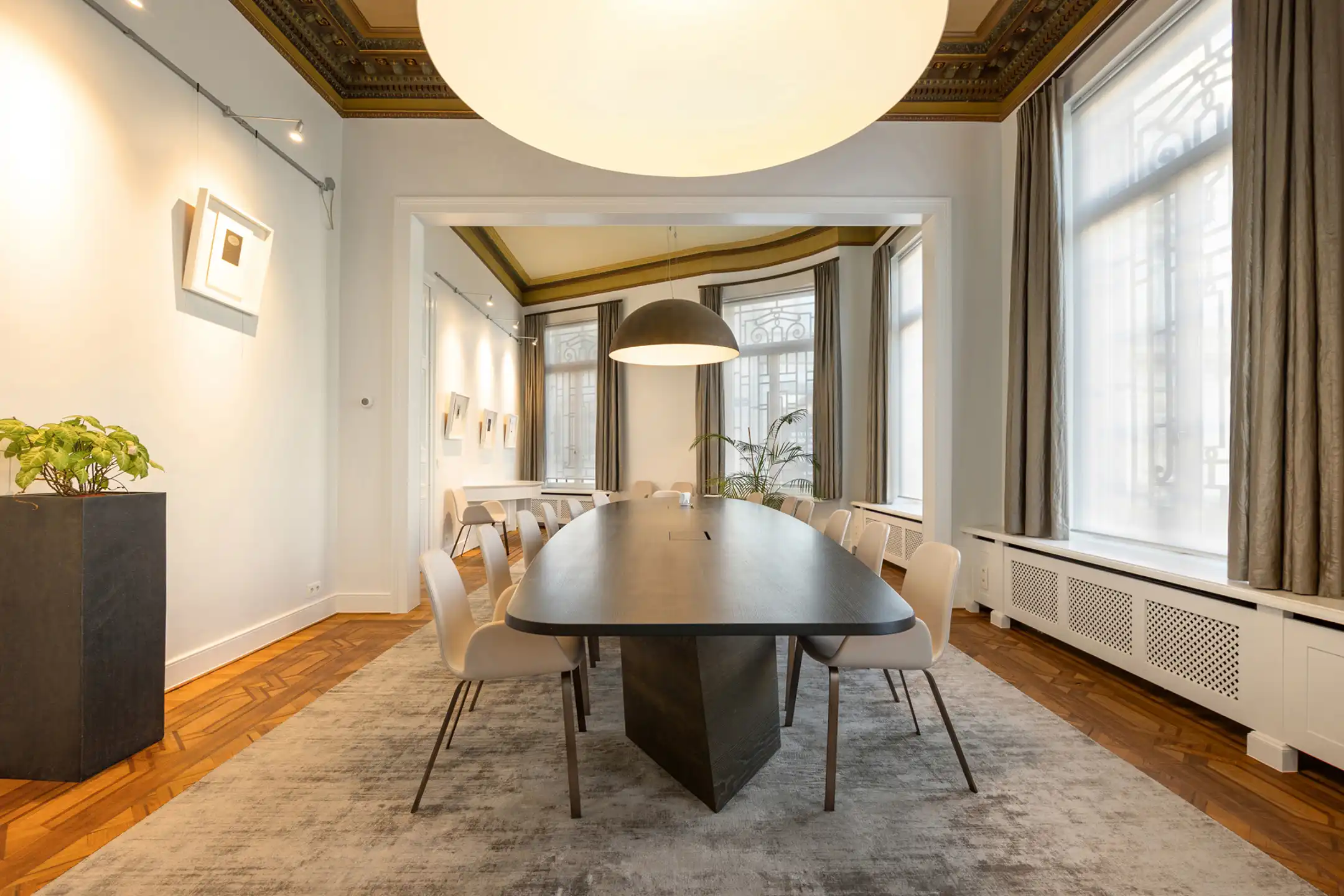 Karaktervol kantoorgebouw te huur in hartje Mechelen foto 3