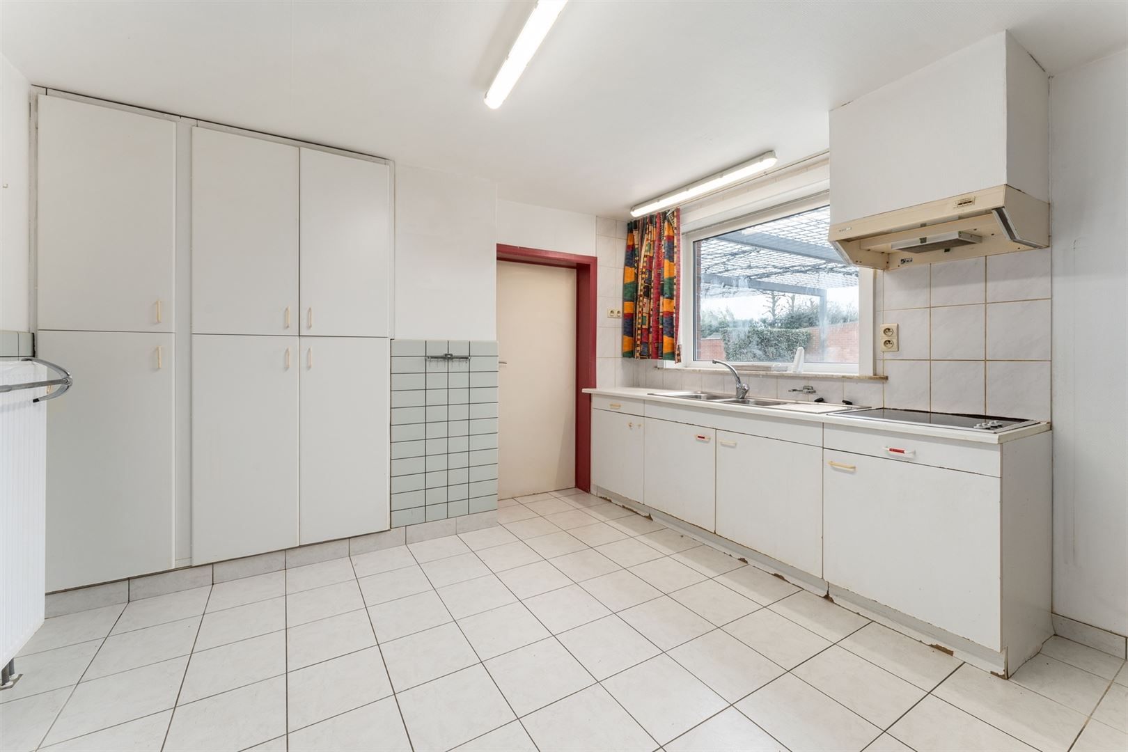 Woning met magazijn en aparte toegang foto 8