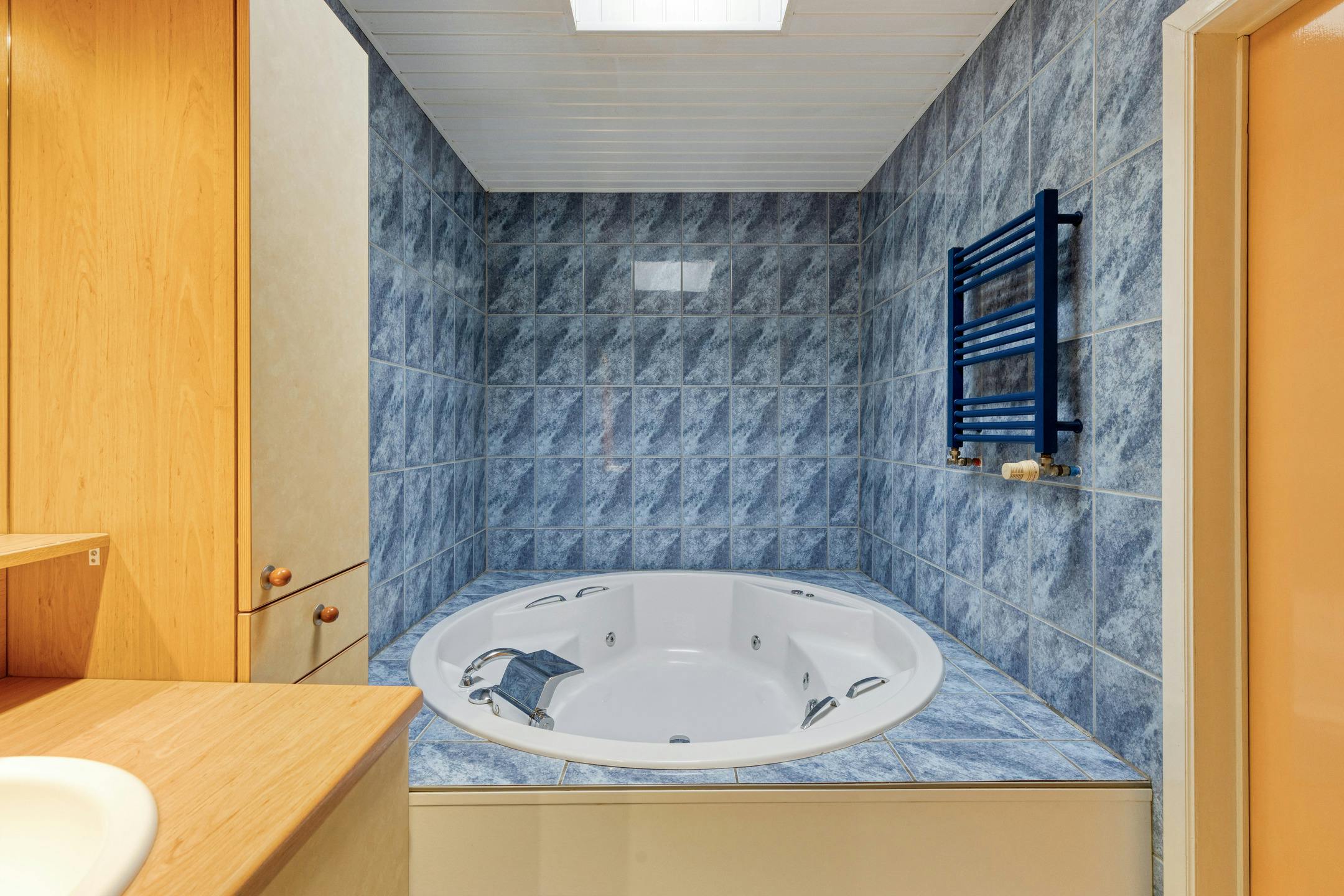 Instapklare gezinswoning met tuin en 4 slpk in Rumbeke foto 8