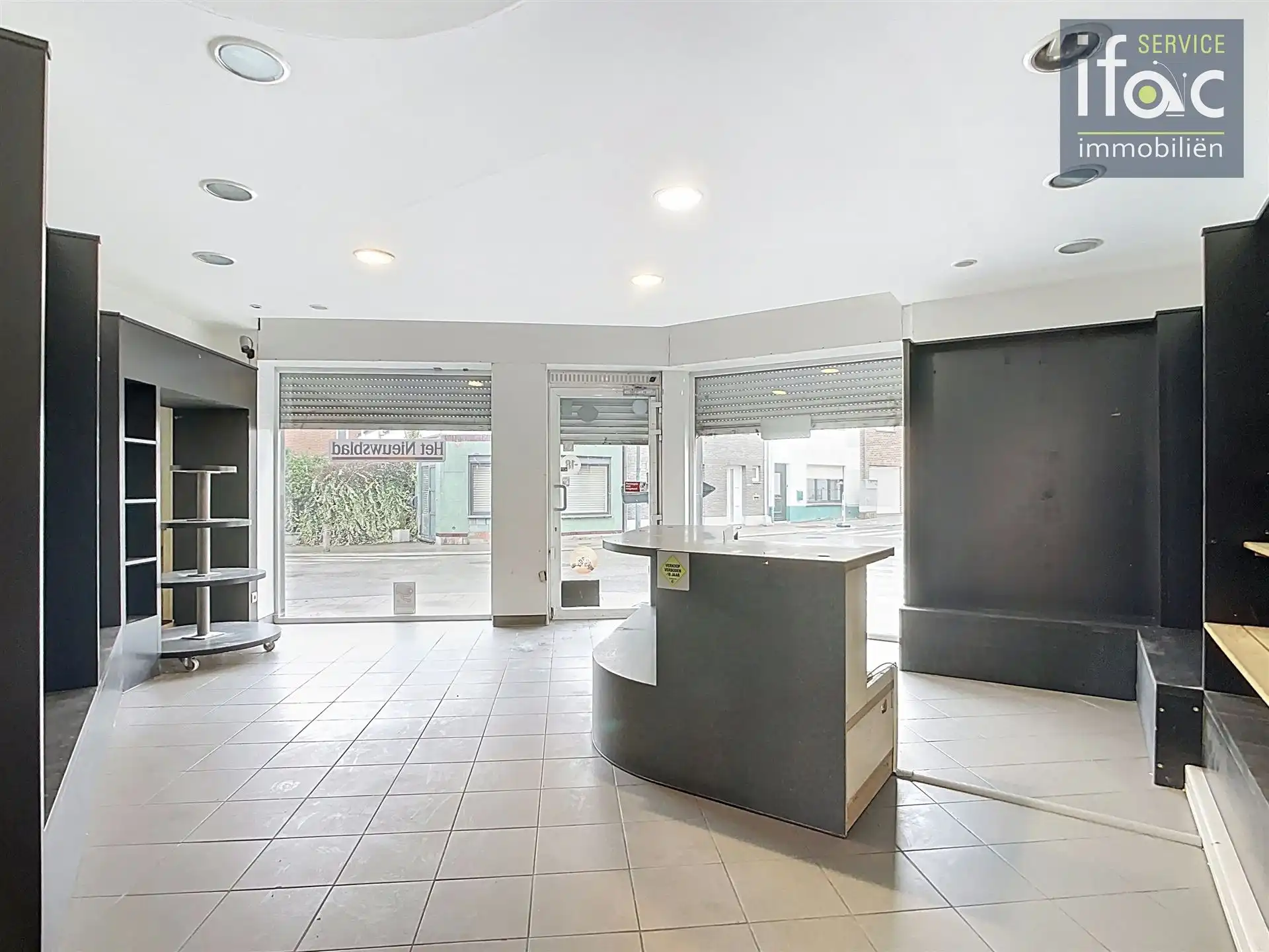 Opbrengstgebouw met handelsruimte en appartment foto 6