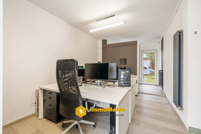 HUIS MET BUREAURUIMTE TE KOOP IN LOKEREN foto 12