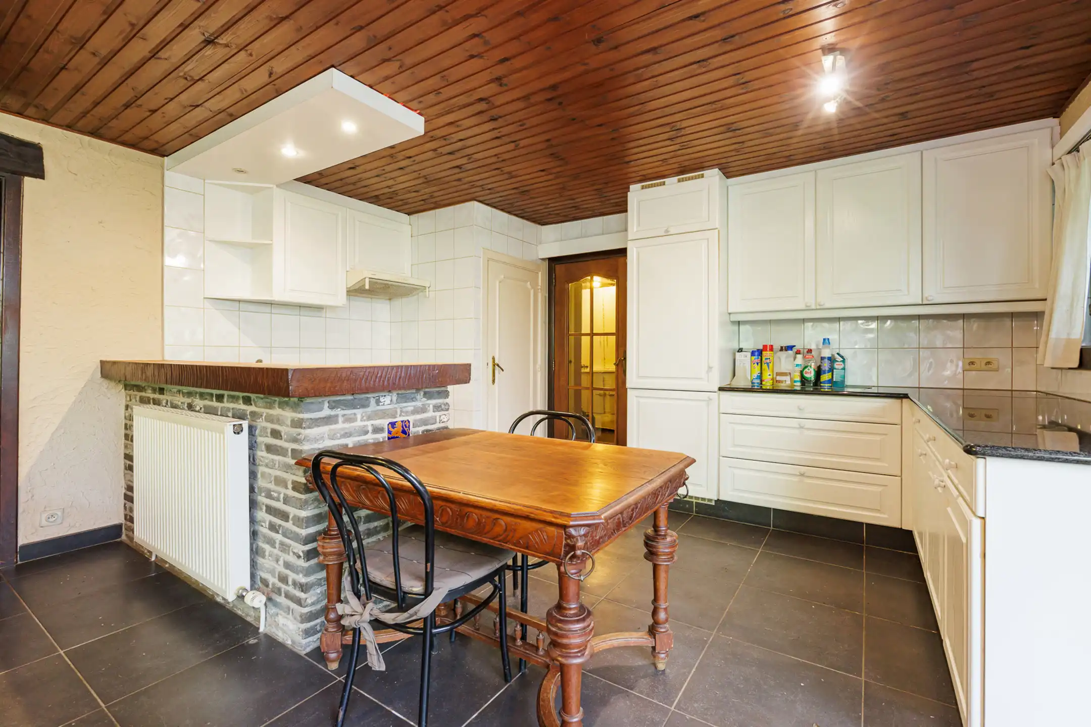 Gezellige, op te frissen, vakantiewoning nabij het kanaal Dessel-Schoten. foto 8