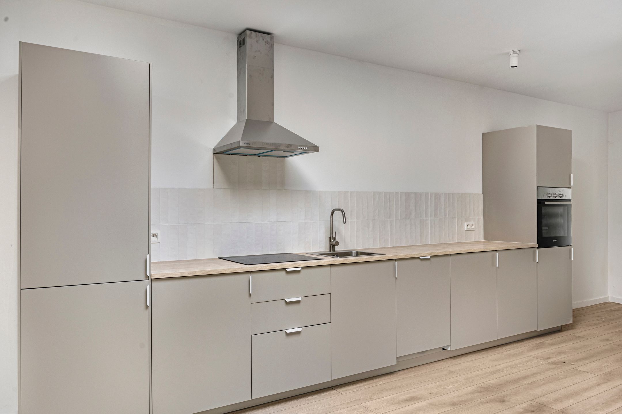 Gerenoveerde woning op centrale ligging te Sint-Joris-Weert foto 7