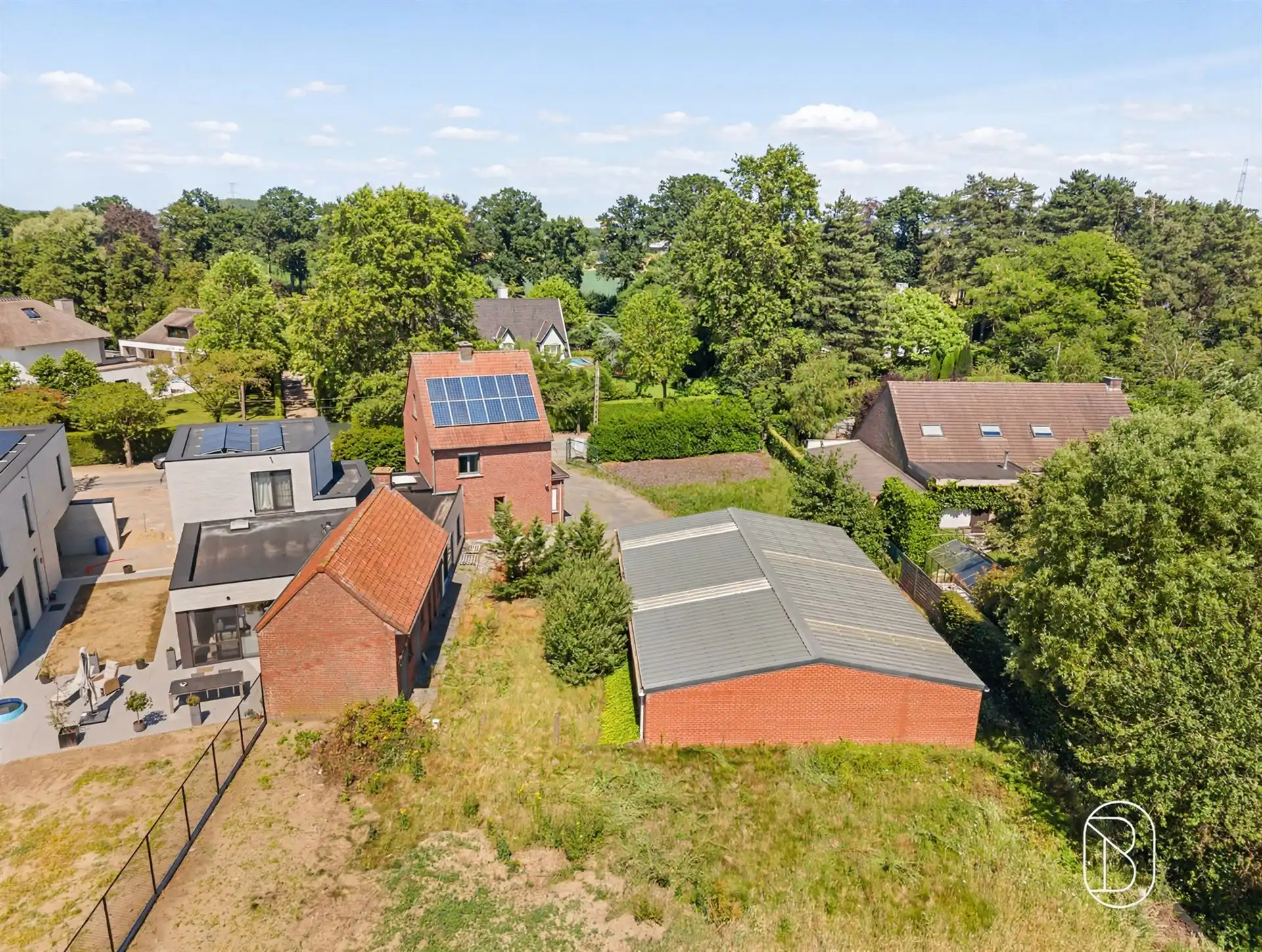 Toffe goedgelegen halfopen bebouwing met loods van 180m²! foto 14