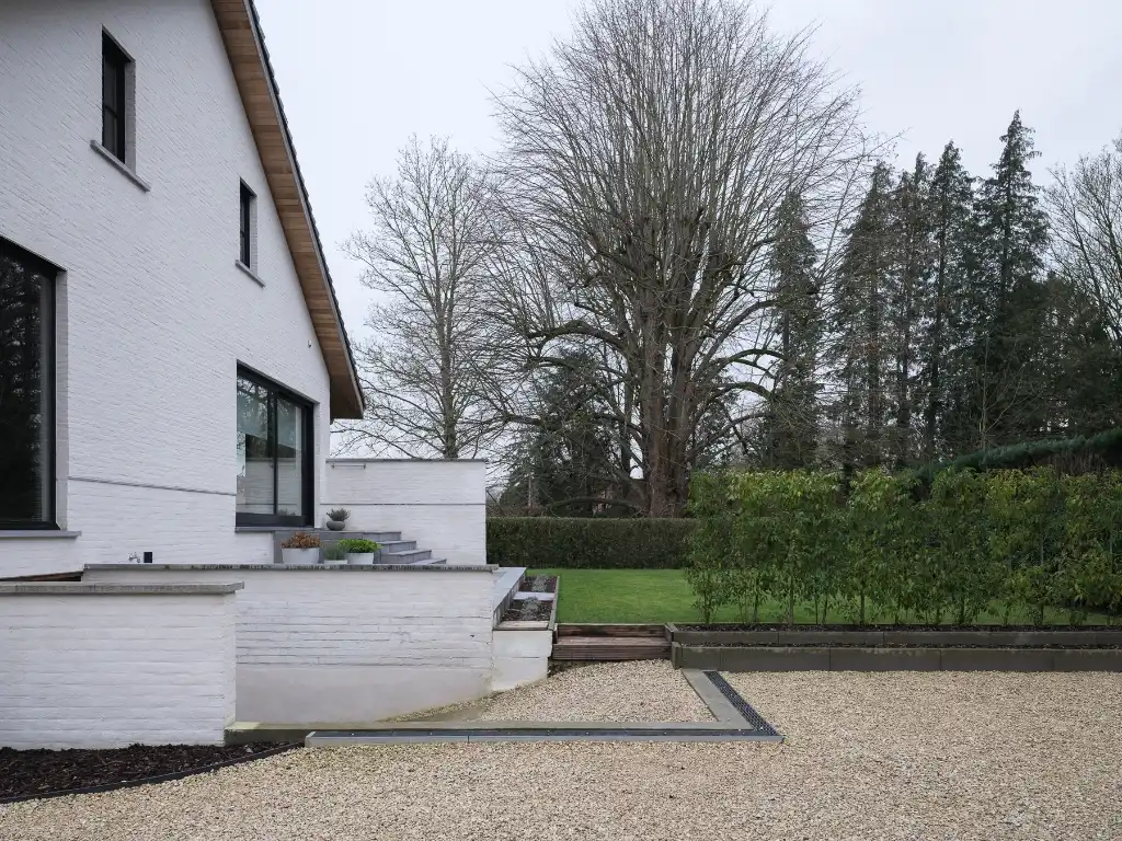Sint-Martens-Latem – Bijzonder ruime en energiezuinige villa met woon-/werkmogelijkheid vlakbij het dorpscentrum. foto 30