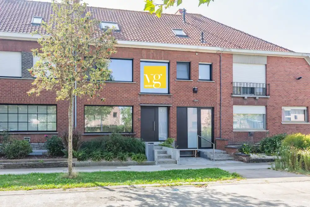 Vernieuwde woning met praktijk in de Arendswijk foto 29