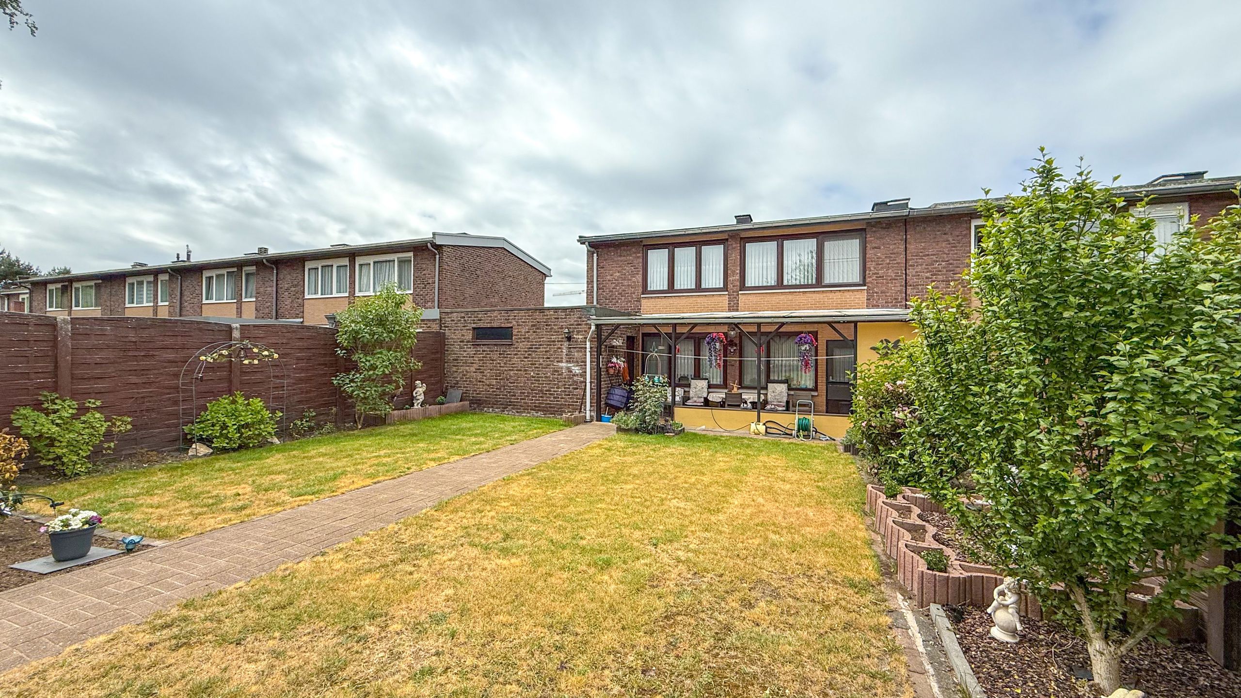 Instapklare woning met 4 slpk in Heusden-Zolder! foto 36
