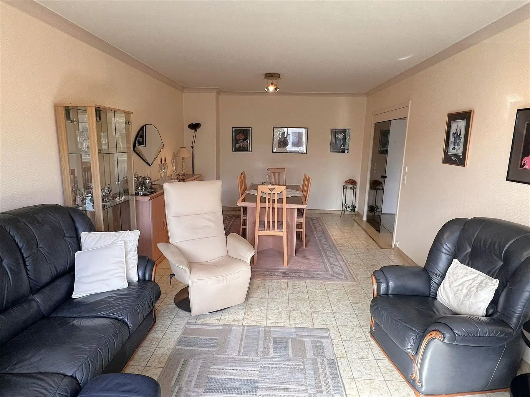 Goed onderhouden appartement met 2 slaapkamers en autostaanplaats foto 7