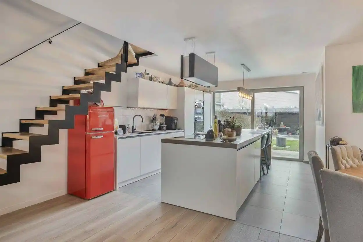 BEN-woning met 4 slaapkamers en 2 carports in het groene Suikerpark te Veurne foto 5