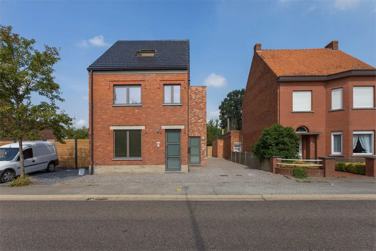 RECENT APPARTEMENT MET 1 SLAAPKAMER EN RUIM TERRAS TE ZELEM! foto 3