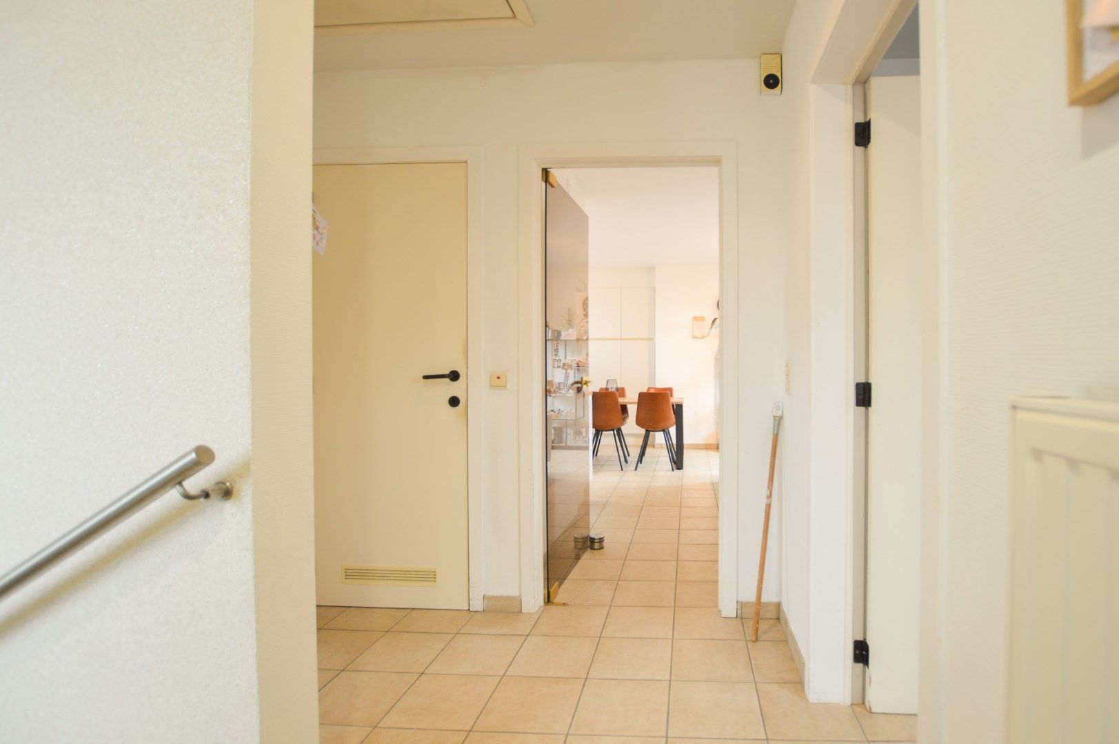 Ruim dakappartement met hoogwaardige afwerking te Oudenburg foto 9