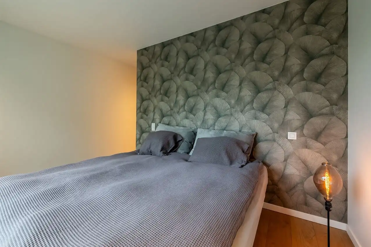 Gemeubelde penthouse met 2 slpk, ruim terras en autostaanplaats foto 18