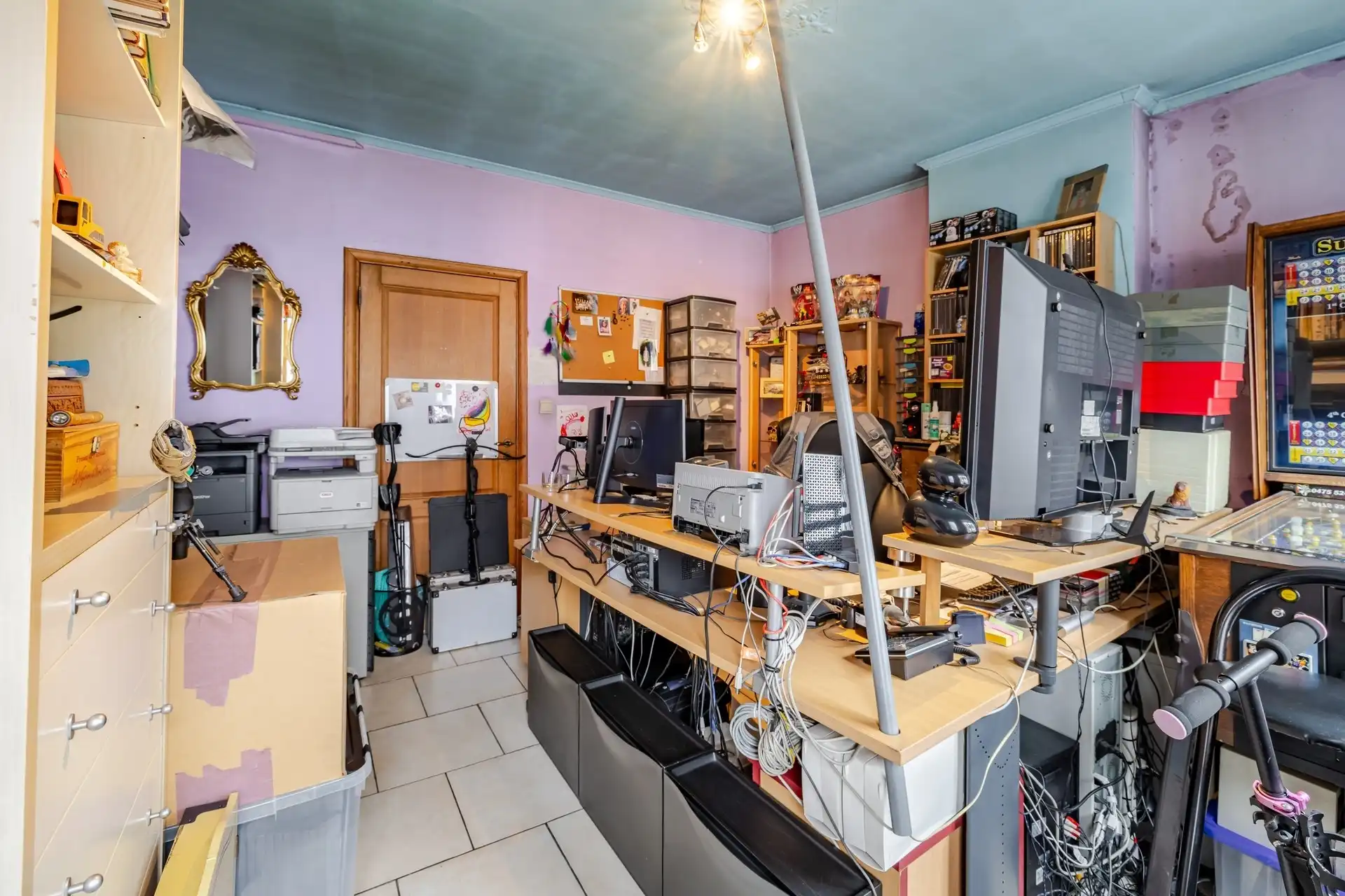 Te renoveren woning of projectgrond met tal van mogelijkheden in Wanzele! foto 4