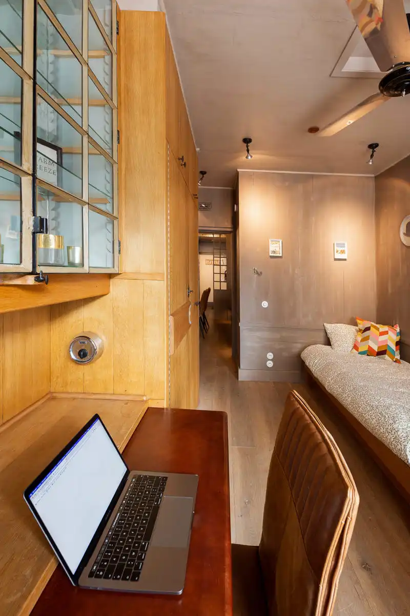 Stijlvol appartement met terras en 2 slaapkamers foto 19
