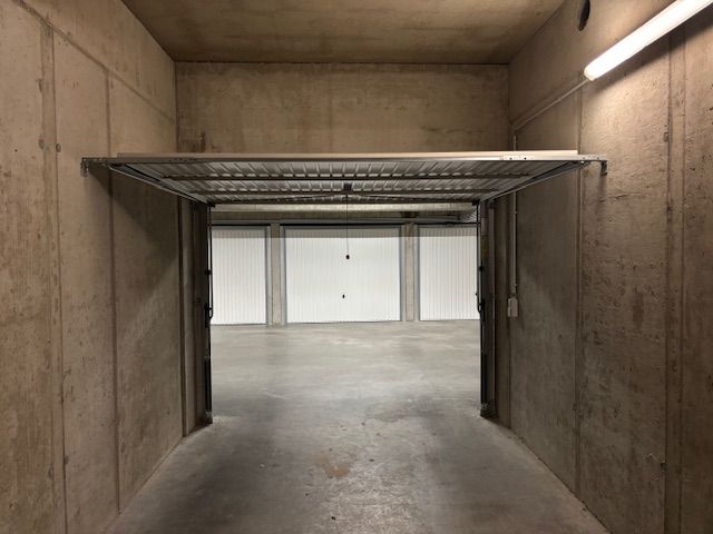 Garagebox centraal gelegen te Middelkerke foto 3