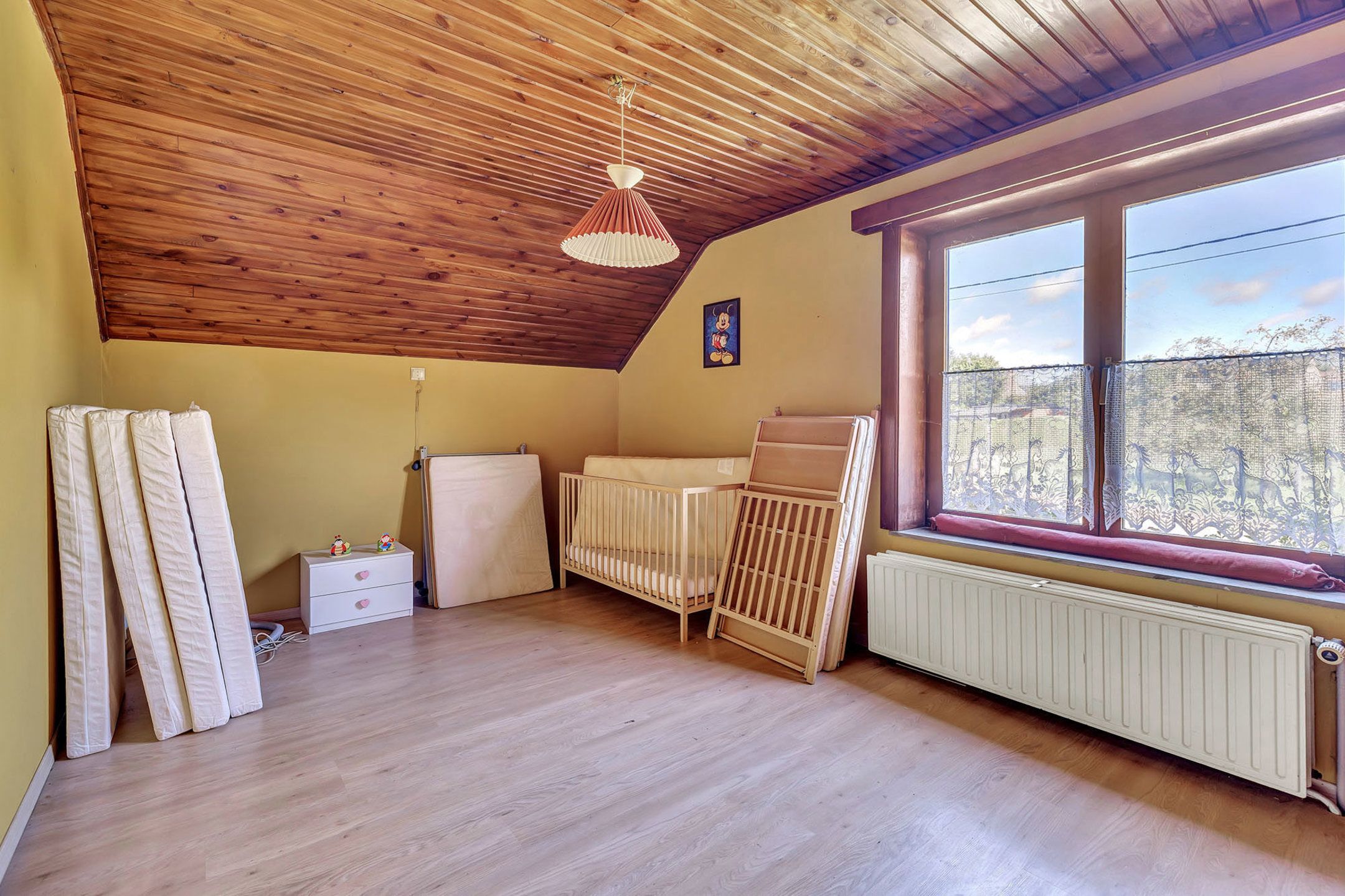 Uitzonderlijke woning met 5 slaapkamers  volledig onderkelderd foto 17