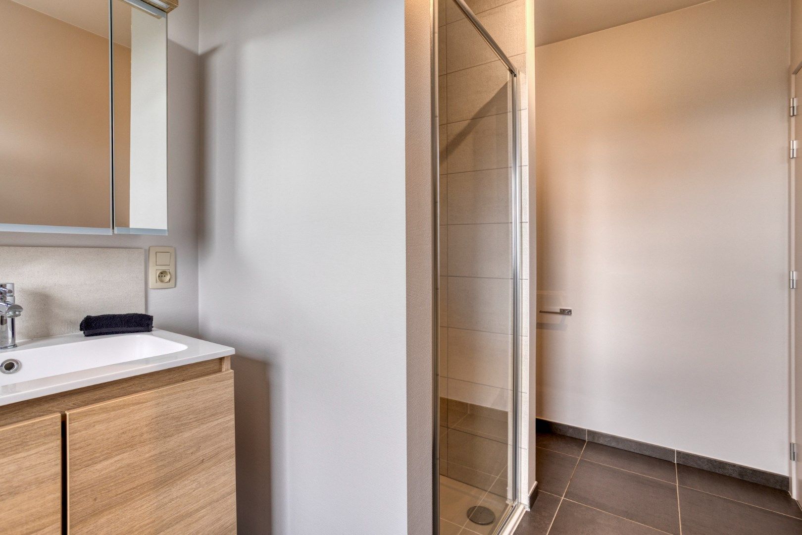 Recente woning met 3 slaapkamers en garage! foto 15