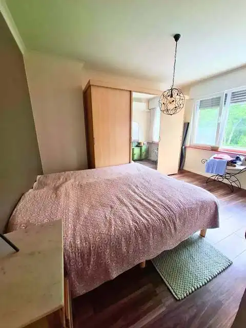 Comfortabele koppelwoning met 3 slaapkamers, GARAGE en TUIN te huur in Lichtervelde foto 7
