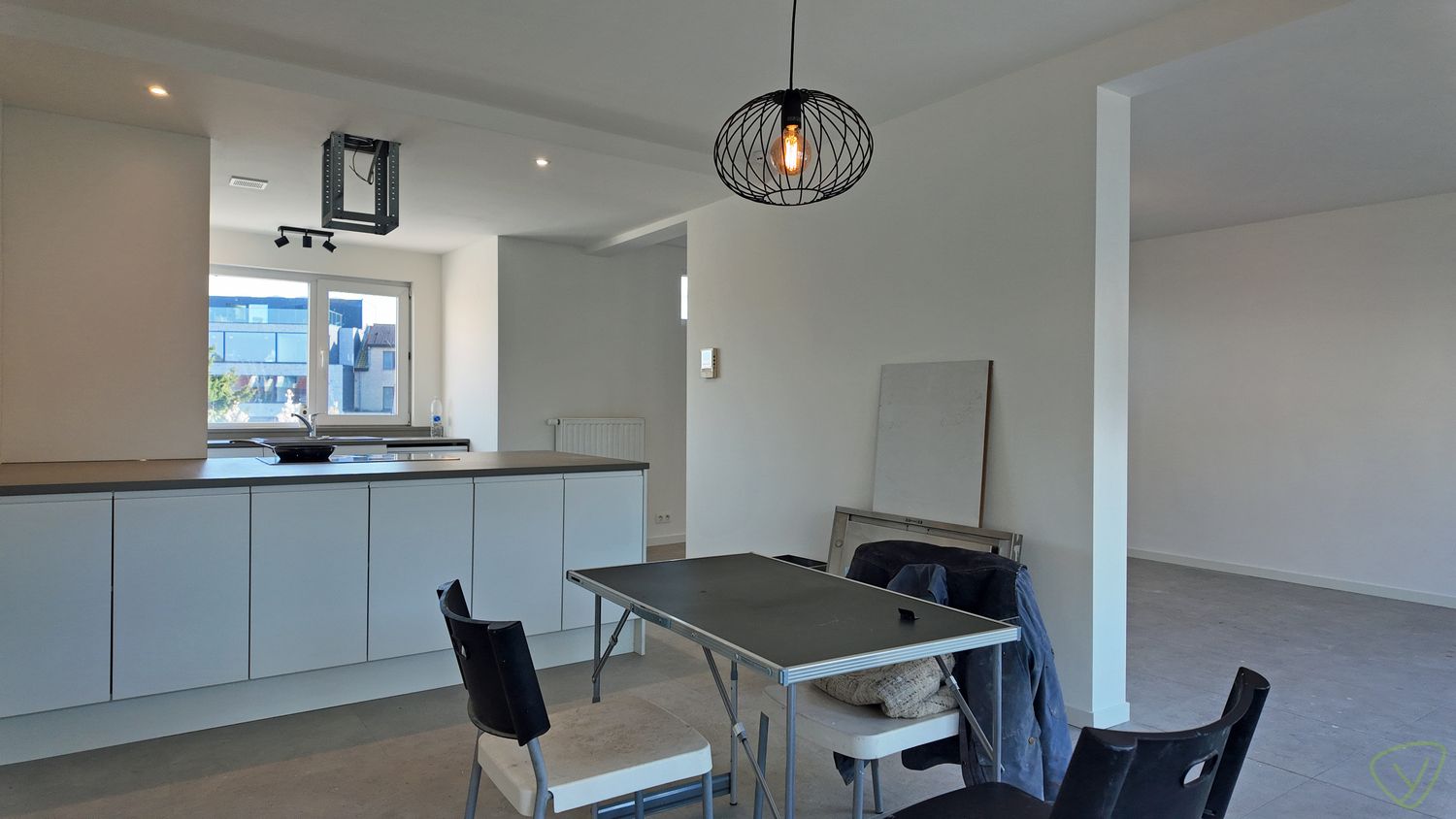 Compleet vernieuwd appartement te huur met garagebox! foto 5