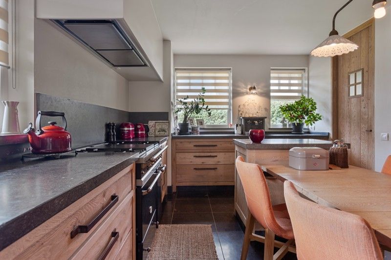 Prachtige luxueus afgewerkte woning op een perceel van 572 m² TE KOOP in DESSELGEM! foto 20
