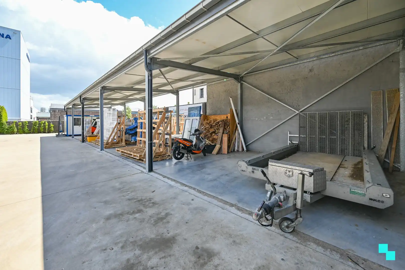 KMO-unit van ca. 182 m² met overdekte opslagruimte te Izegem foto 15