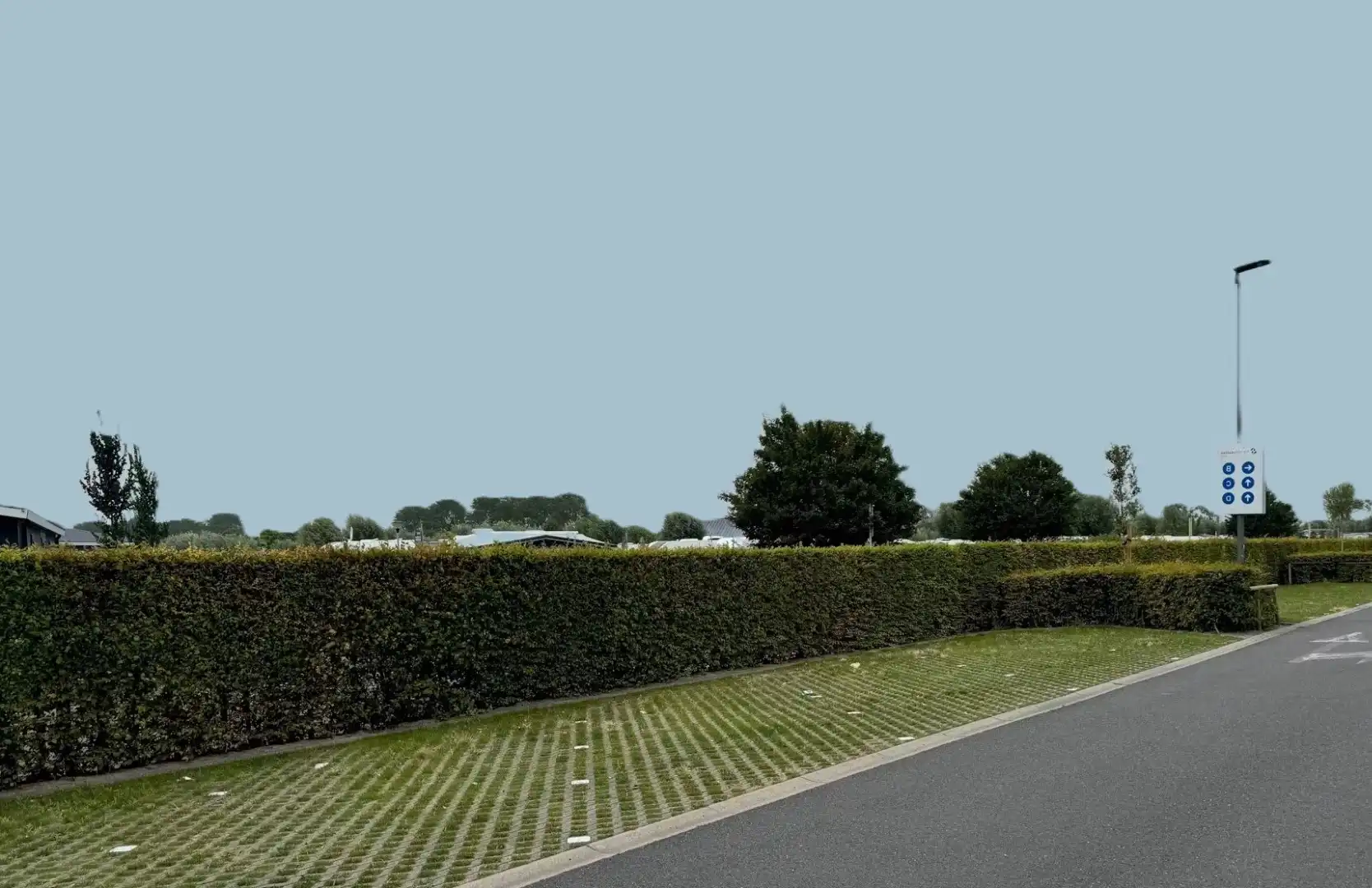 Drie autostandplaatsen deel uitmakend van een mooi hotel gelegen in Nieuwpoort- Sint-Joris foto 4