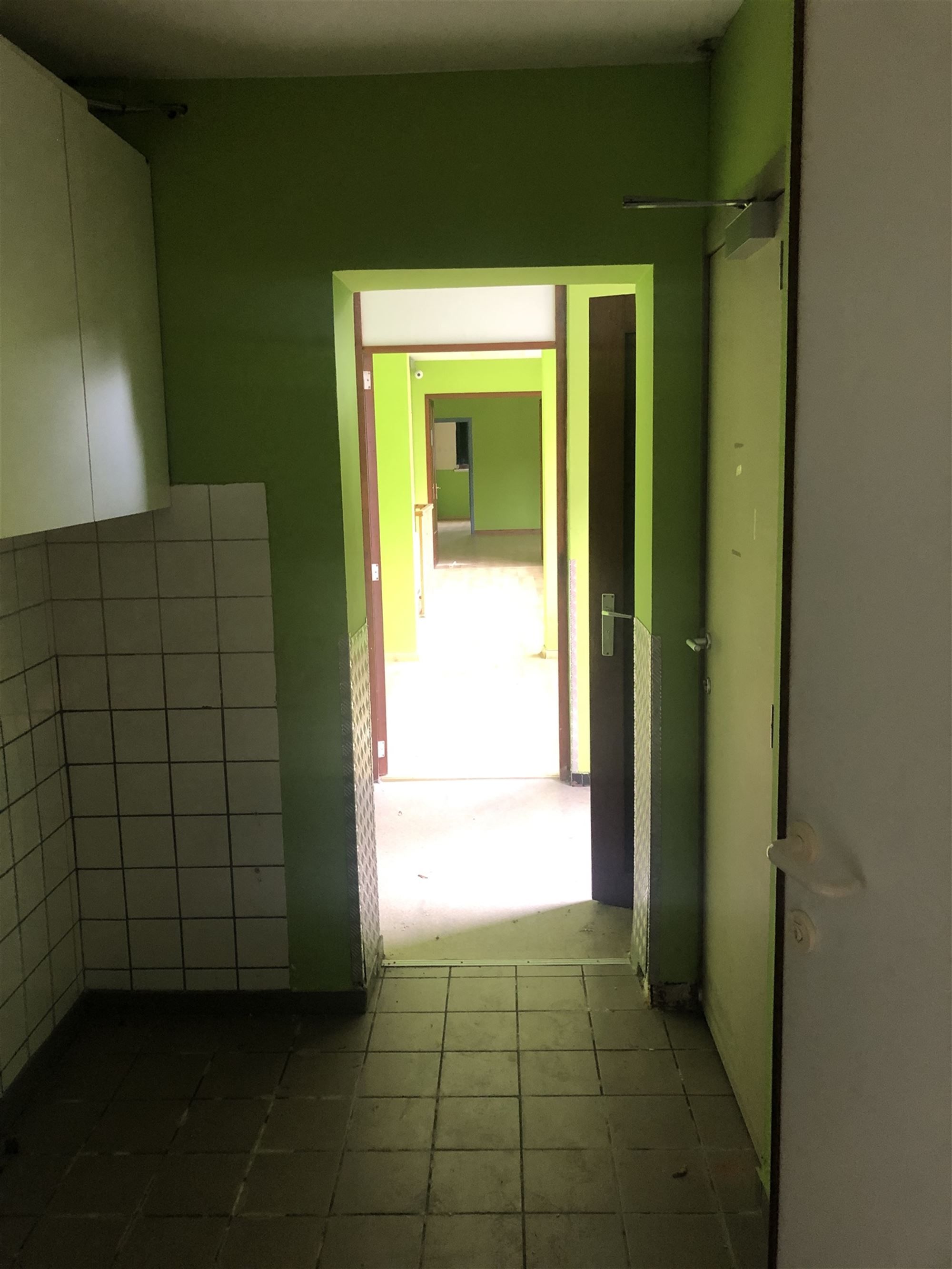 ruime rijwoning met polyvalent bijgebouw en tal van mogelijk foto 3