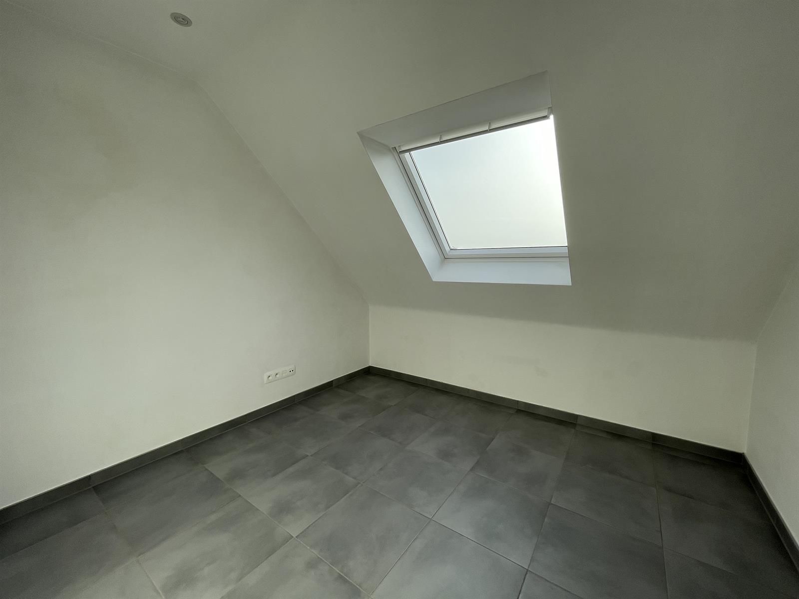 HERZELE - Uniek BEN-appartement in recente residentie. foto 13