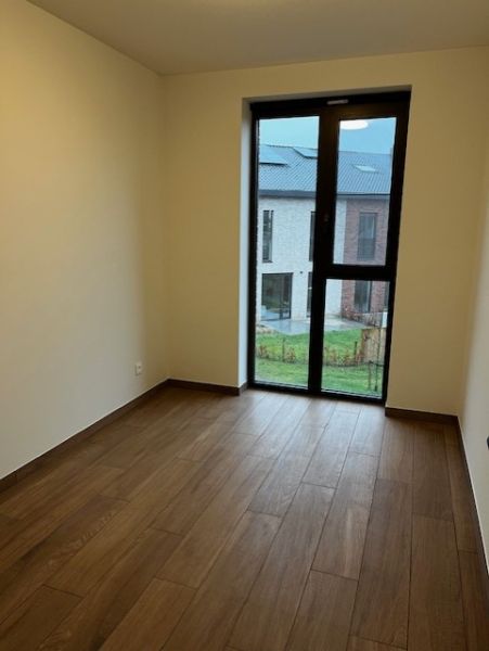 Exclusief gelijkvloers duplex appartement met 3 slaapkamer en 2 badkamers foto 12