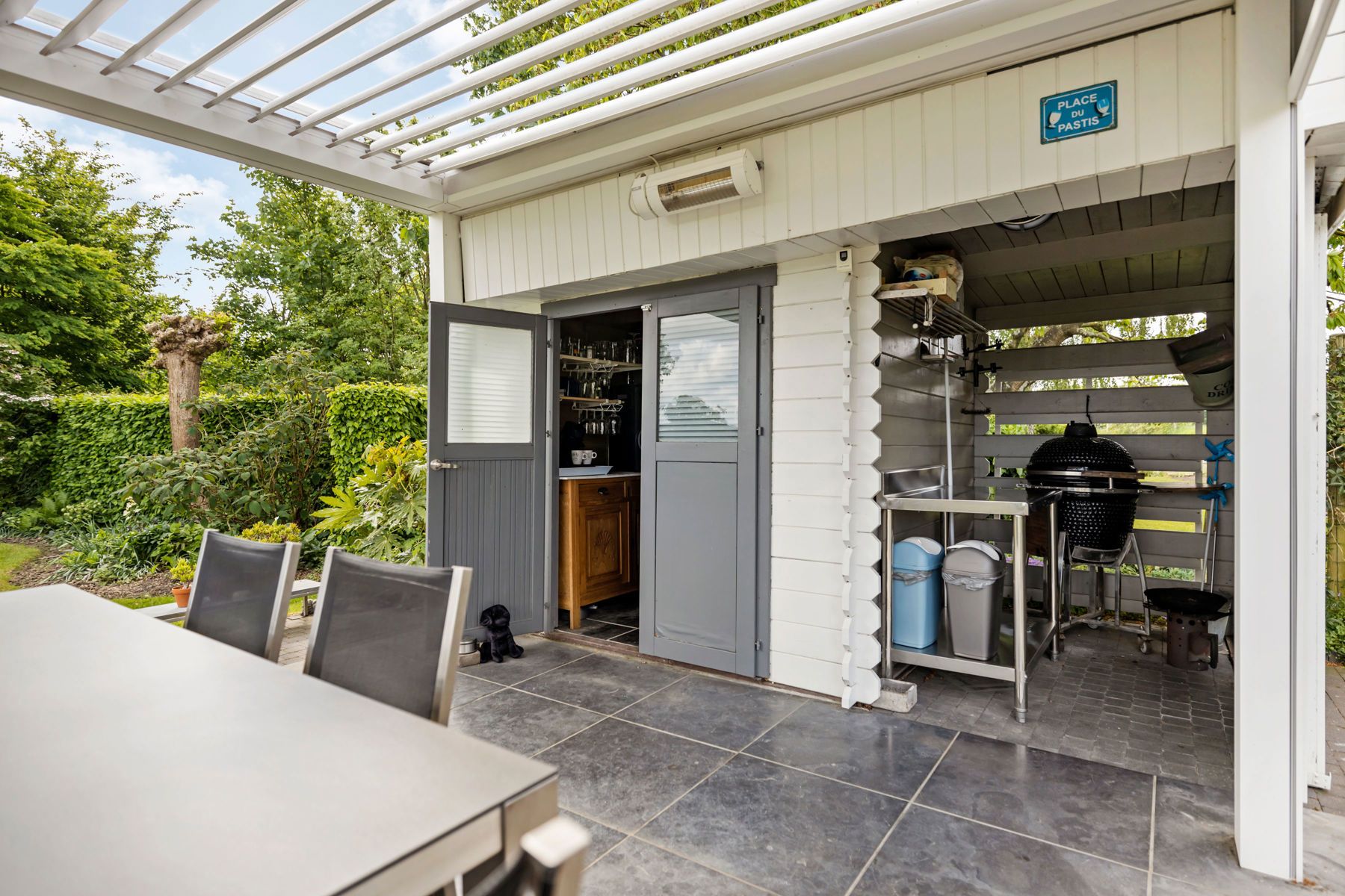 Open bebouwing met 360° landelijk zicht en 2 garages foto 7