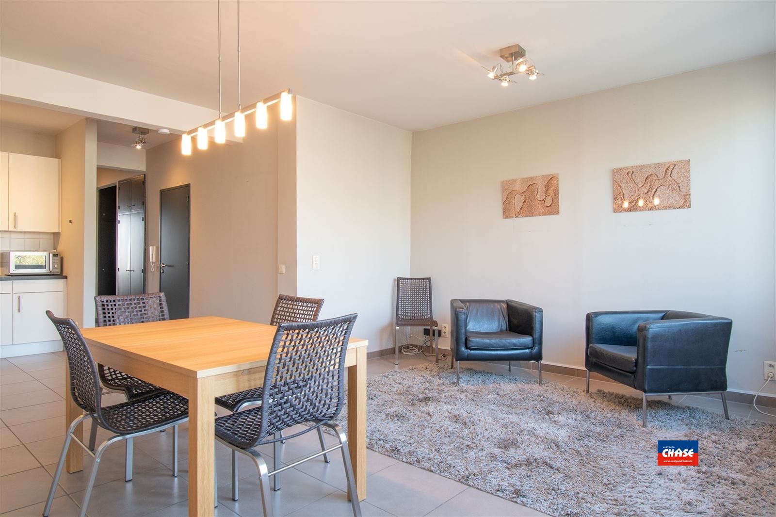 Instapklaar appartement met twee slaapkamers foto 4