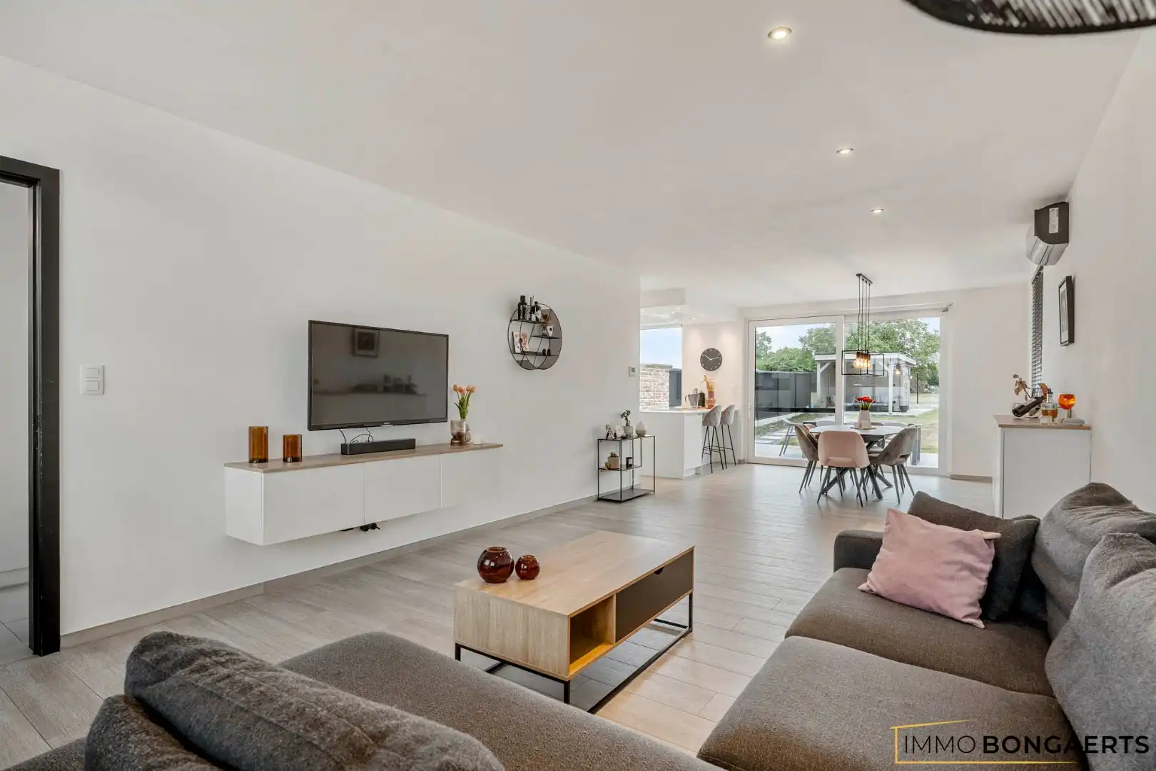 Recente gezinswoning met 3 slaapkamers  foto 7