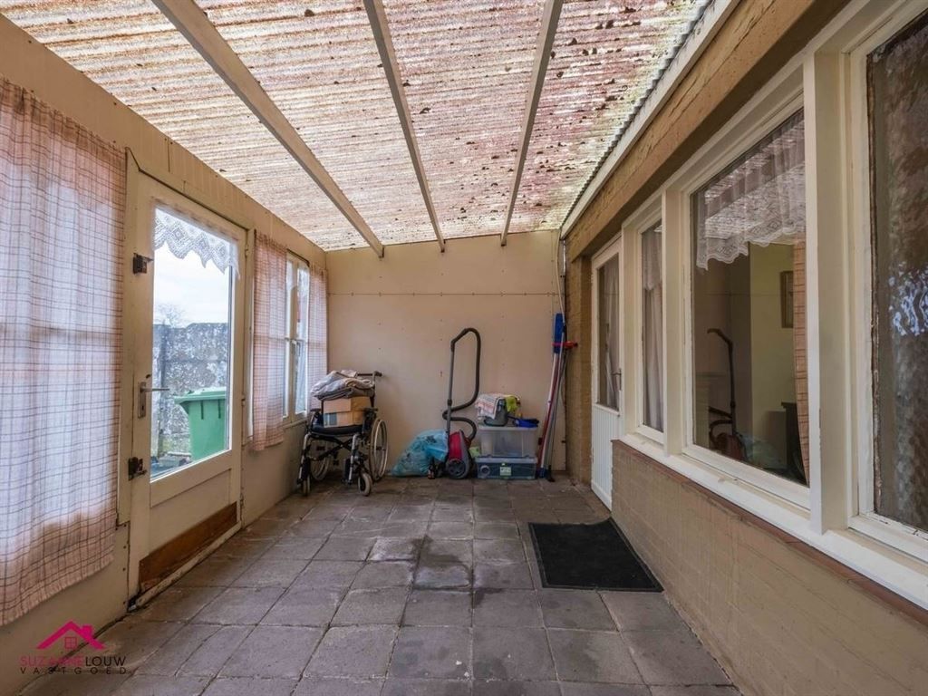 Te renoveren half-vrijstaande woning foto 21