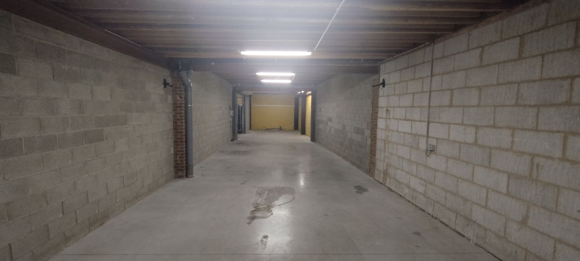 Magazijn (108,8m²) te huur in Gent foto 12
